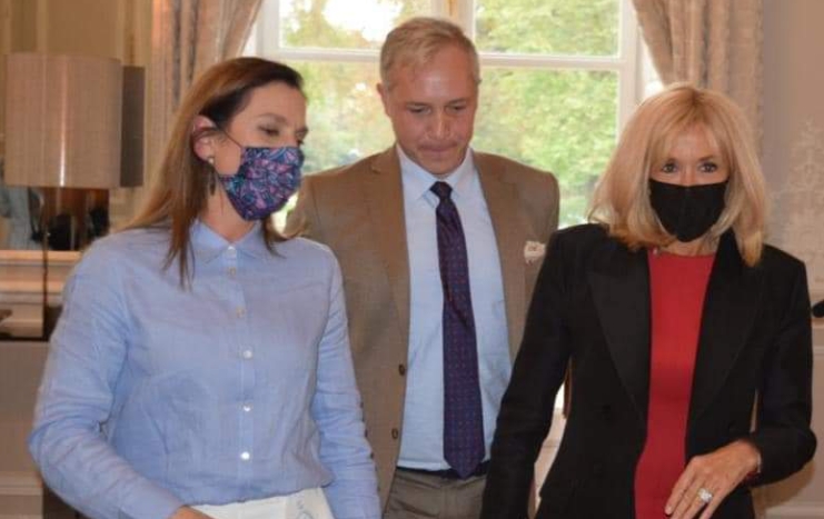 Presume Beatriz Gutiérrez Müller viaje a París para acompañar a esposa de Macron