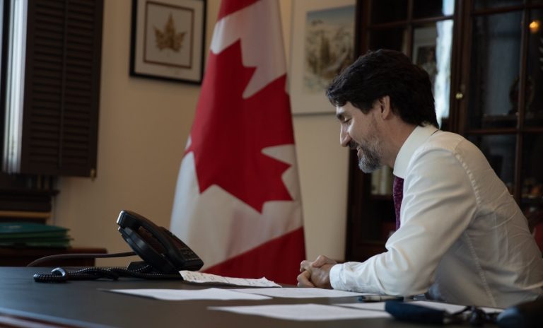 Mientras AMLO espera, Trudeau ya dialoga con Biden temas bilaterales