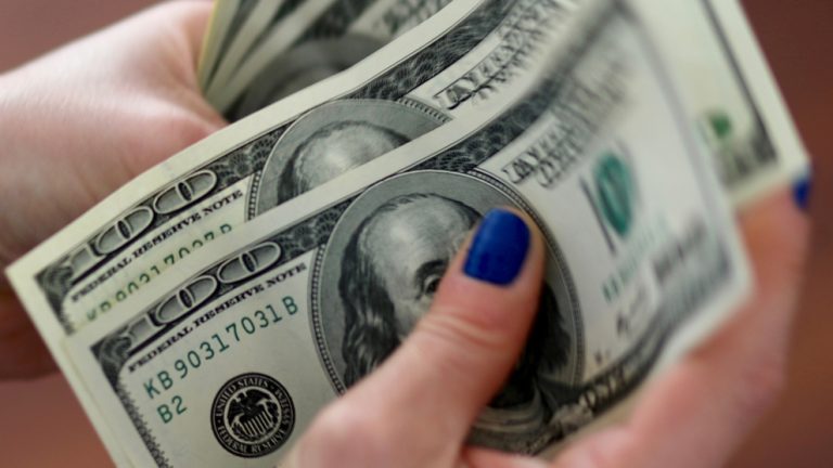 Dólar abre por debajo de los 20 pesos por primera vez desde marzo