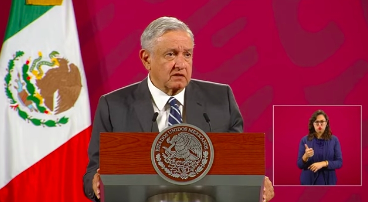 Presume AMLO que en economía México va saliendo del hoyo