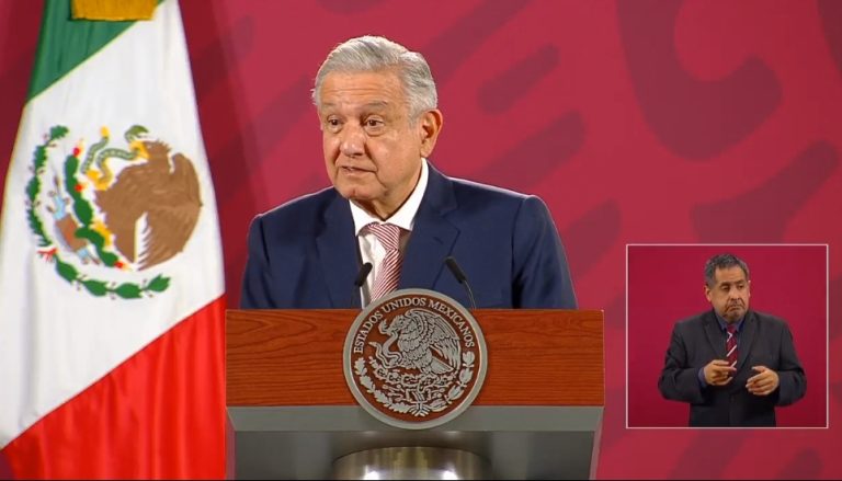 AMLO admite que inundaciones se ocasionaron por un error de cálculo; “suele pasar”, dice