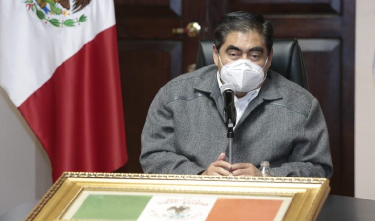 Barbosa bloquea sistemáticamente a los medios en sus conferencias, denuncia Article 19