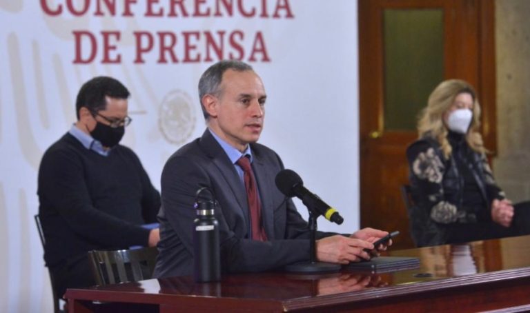 López-Gatell ahora si pide a medios de comunicación difundir uso del cubrebocas