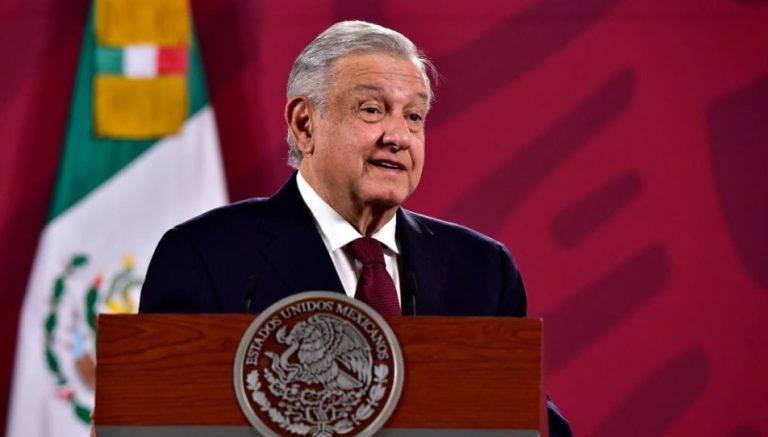 Asegura AMLO que no le preocupan alianzas contra Morena; “le tengo confianza al pueblo”, dice