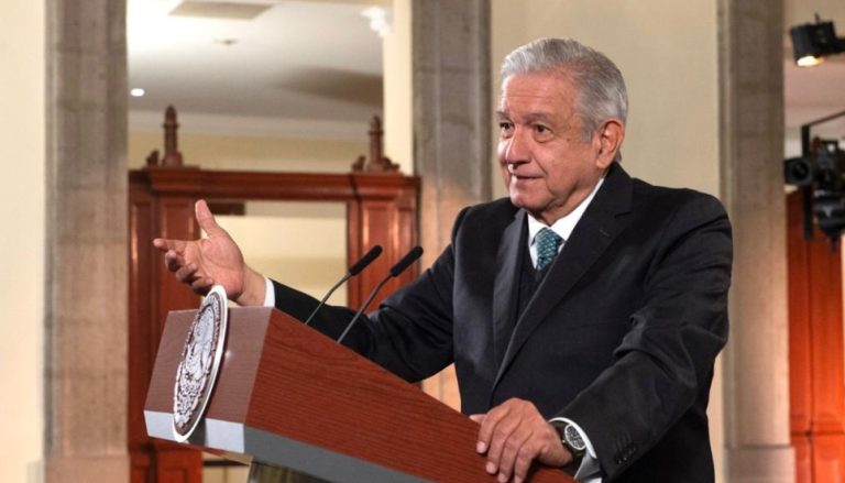 En 500 conferencias AMLO ha dicho 37 mil mentiras, revela Luis Estrada