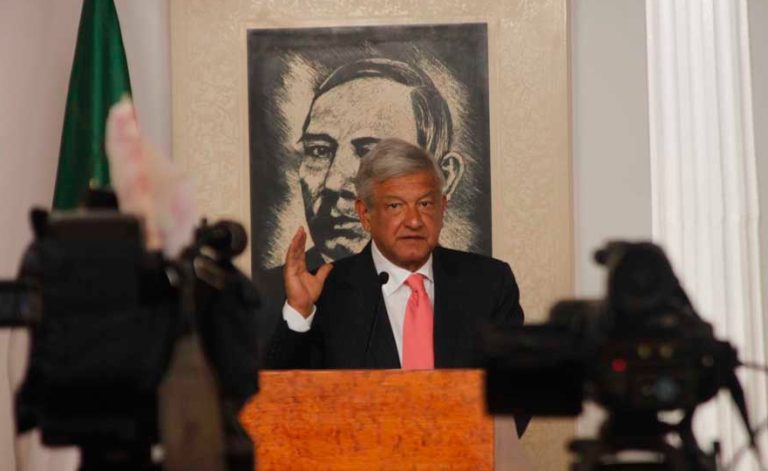 Exhiben tuits de AMLO lamentando inundaciones en 2010: culpaba a la negligencia y corrupción