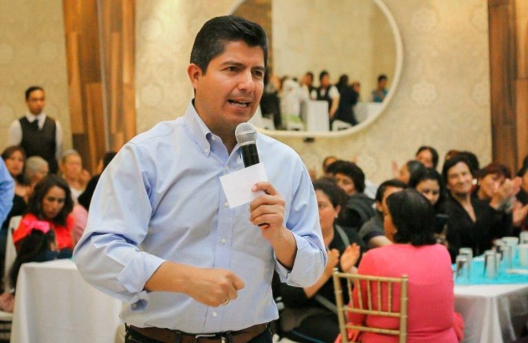 Eduardo Rivera llama a los poblanos a ser optimistas hacia 2021