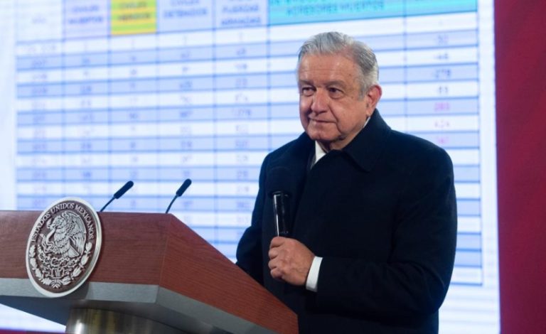 Asegura AMLO que hay avances en la investigación de los 43 normalistas de Ayotzinapa