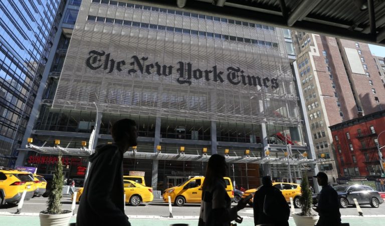 New York Times responde a Gatell: se realizó el reportaje con datos del gobierno y no se han refutado
