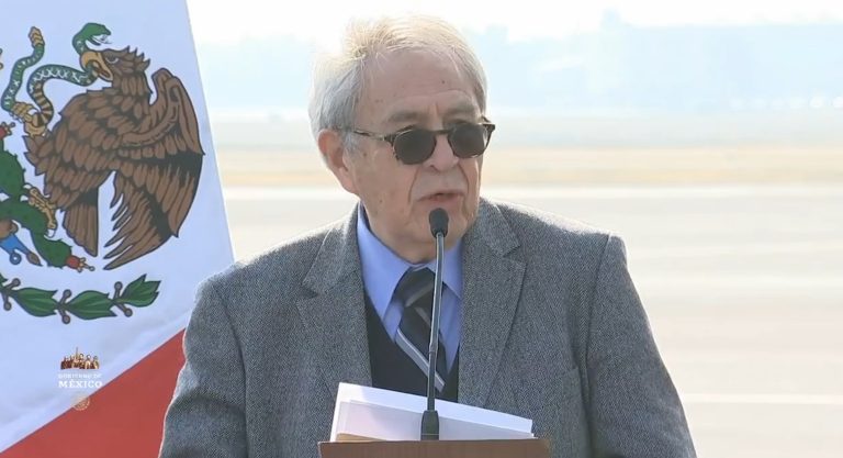 Alcocer anuncia que la Secretaría de Salud preparó el plan de vacunación más grande de la historia