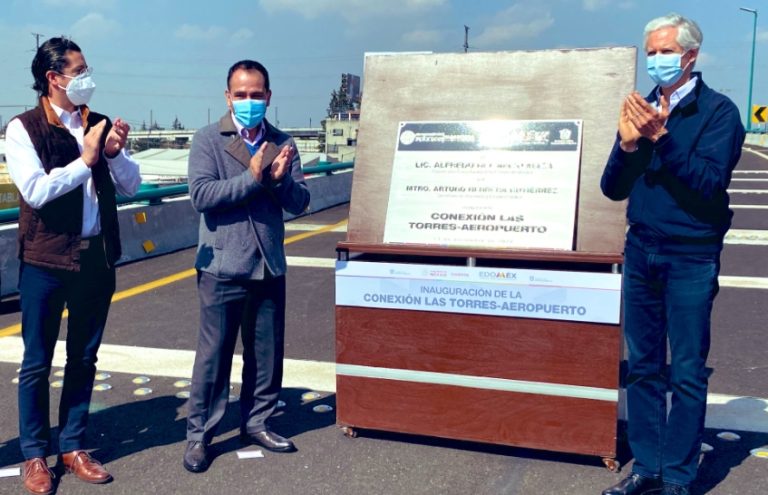 Herrera inaugura distribuidor de 1 km y presume que ya se está reactivando la economía