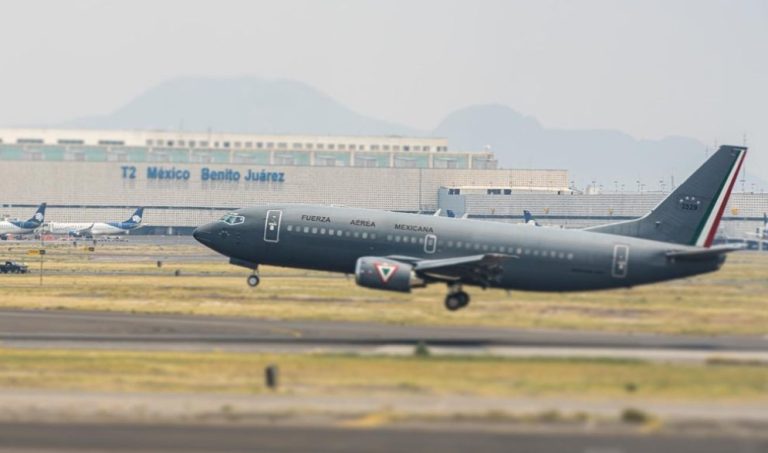 Aviones de la Fuerza Aérea siguen llevando toneladas de ayuda humanitaria a Honduras
