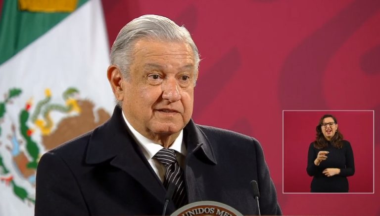AMLO desconocía caso de ‘outsourcing’ en Palacio Nacional; pide investigar la situación