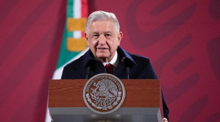 Advierte AMLO que los neoliberales quieren quitarle presupuesto a los pobres en las elecciones de 2021