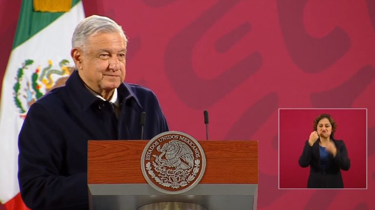 AMLO se compromete a no violar la ley en 2021 y respetar el proceso electoral