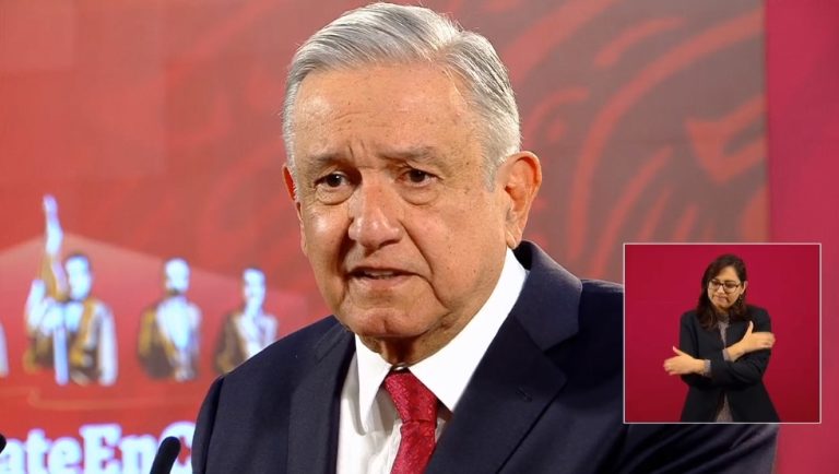 Conmueve a AMLO muerte de Armando Manzanero y decide finalizar su conferencia mañanera