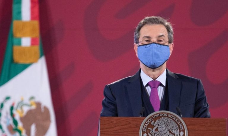 Esteban Moctezuma contradice a Gatell: habrá regreso a clases solo en semáforo verde
