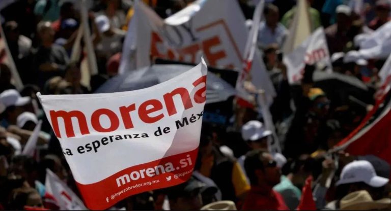 Militantes de Morena se manifiestan en el Estado de México; acusan dedazo de su dirigencia en diputaciones