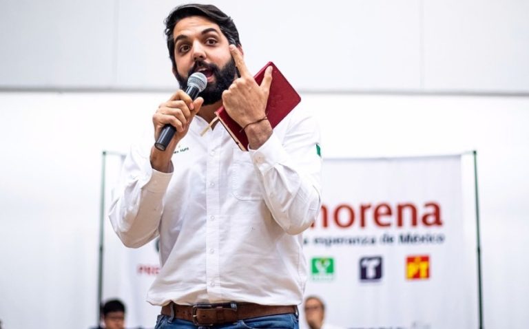 Exhiben ‘sueldito’ de 94 mil pesos de Attolini en el IMSS pese a haber renunciado hace meses
