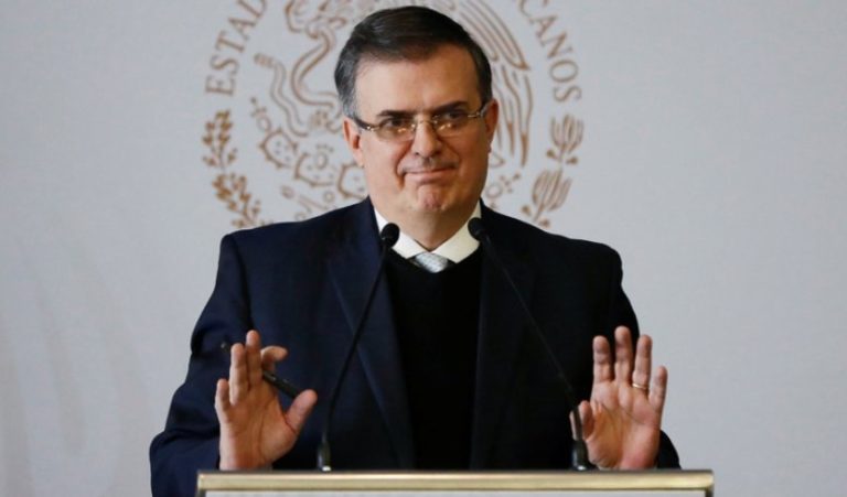 Ebrard agradece a Fundación Slim por apoyar a producir vacuna AstraZeneca; “gracias mil”, dice