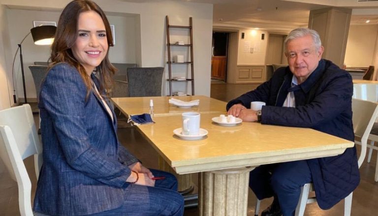 Clara Luz Flores, candidata de Morena en NL reveló haberse vacunado y después eliminó su tuit