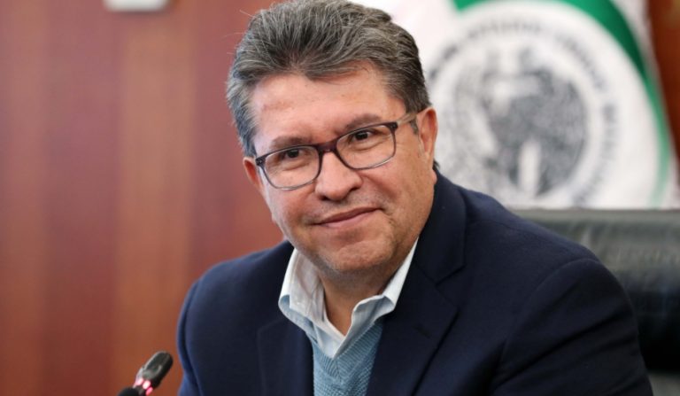 Monreal asegura que en 2021 los grandes retos serán acabar con la pandemia y el conservadurismo