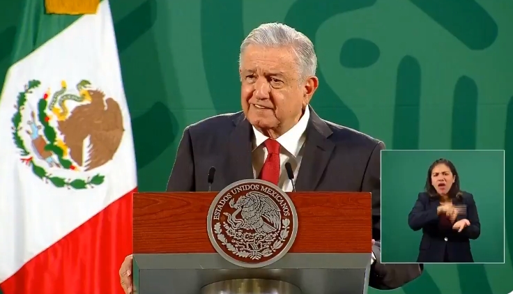 “Ha estado trabajando bastante”: AMLO responde sobre vacaciones de Gatell por Oaxaca