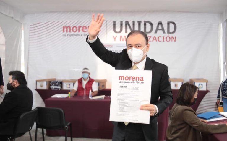 Durazo lanza su libro con propuestas e ideales para transformar a Sonora