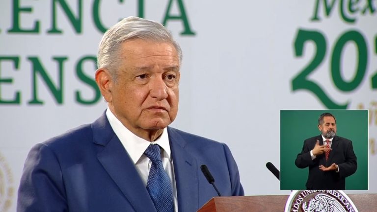 Advierte AMLO que la pandemia no detendrá festejos por consumación de independencia
