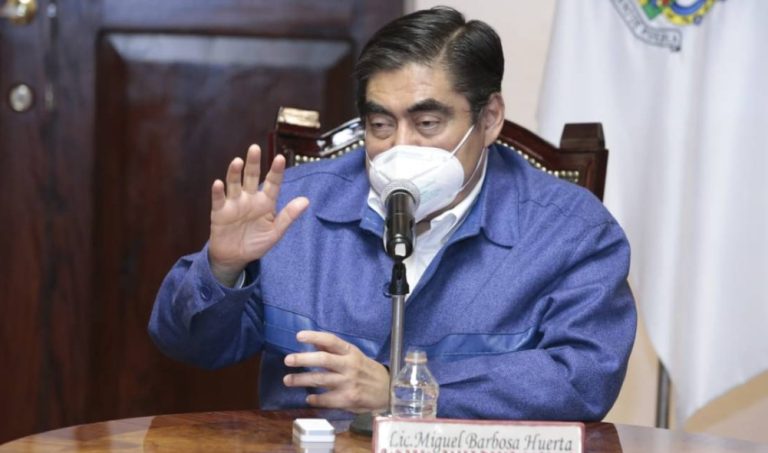 Barbosa se mantiene en el top 3 de gobernadores peor evaluados del país