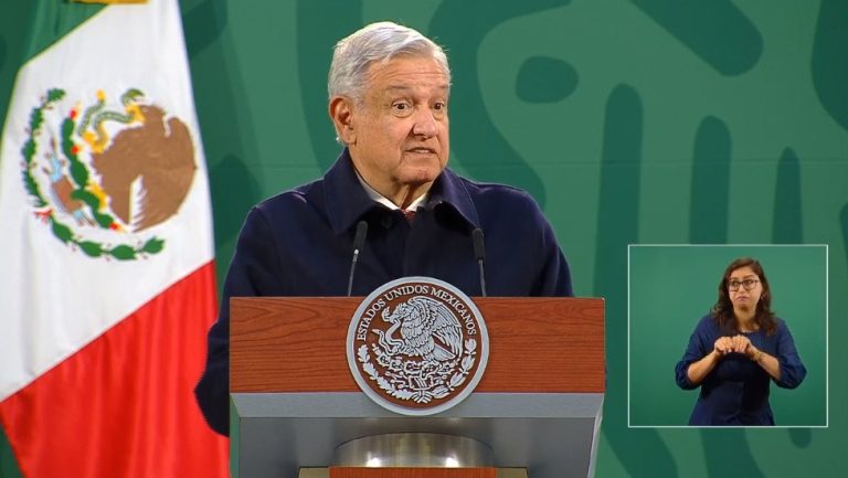 Adversarios nos están poniendo muchos obstáculos; apuestan a desmoralizarnos: AMLO