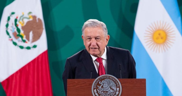 Pide AMLO a gobernadores no intervenir en elecciones y les manda una carta al estilo Madero