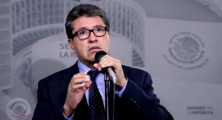 Monreal culpa al neoliberalismo por falta de gas y vacunas contra COVID en México