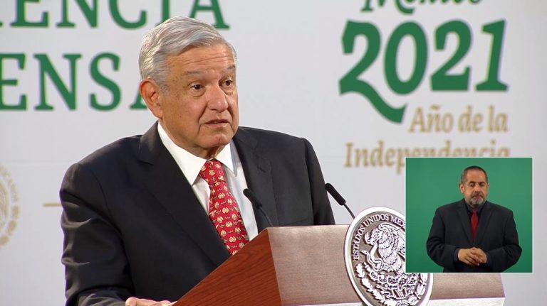 Hay una campaña de linchamiento a Félix y a mí me están uniendo: AMLO