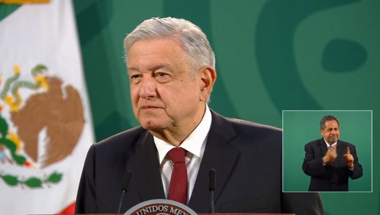 AMLO reconoce desabasto de medicamentos, aunque asegura que personal de salud no ha protestado