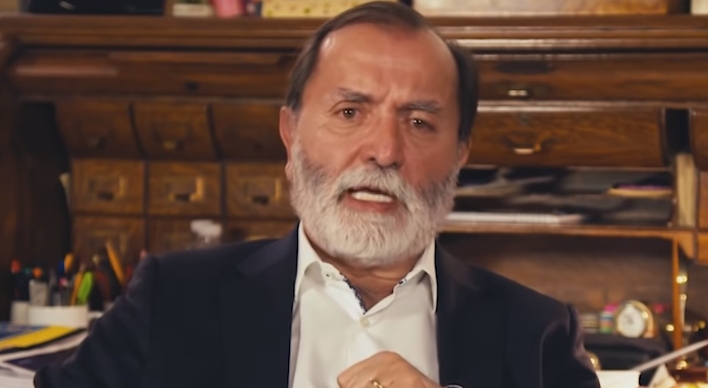 En un afán suicida, los opositores quieren que no llegue la vacuna para ver fracasar a AMLO: acusa Epigmenio