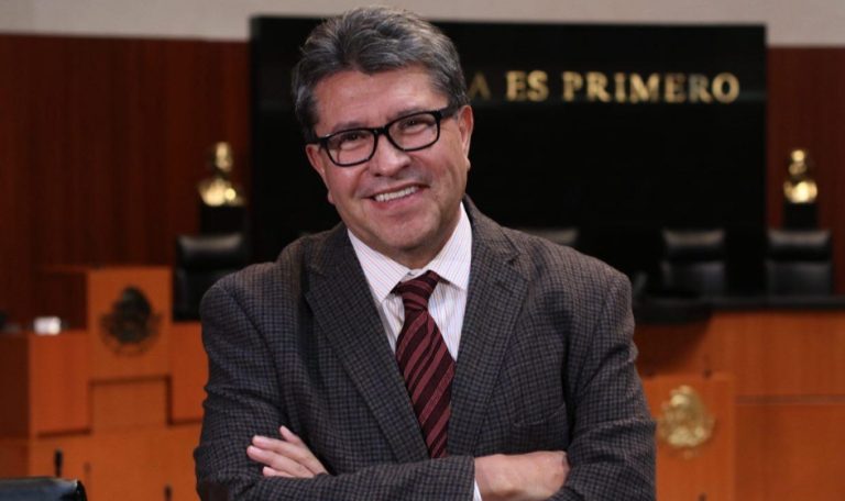 Morena propone que 15% del tiempo en proyección en cines sea para películas mexicanas