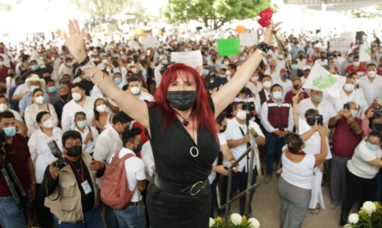 Layda Sansores se despide de Álvaro Obregón; presume que se va con el apoyo y respaldo de la gente