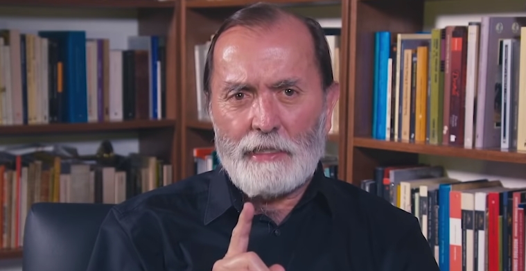 Epigmenio advierte que Claudio X. González está manipulando al INE porque sabe que Morena volverá a ganar las elecciones