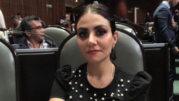 PRI PAN y PRD juntos es lo más ridículo que he visto: Nay Salvatori