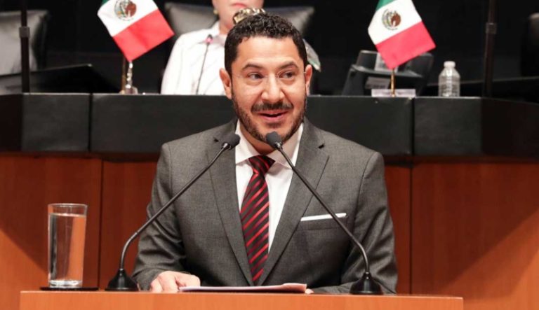 Los jueces que pretenden cuestionar la nueva reforma eléctrica se equivocan: Batres