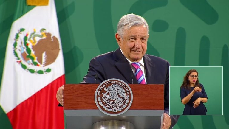 AMLO presume que desde los años 80 viene luchando contra la corrupción