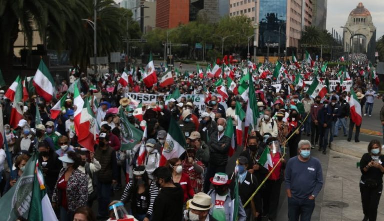 FRENAAA reaparece y anuncia que alista más marchas y juicios ciudadanos contra AMLO