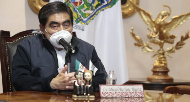 Barbosa se mantiene en el top 4 de gobernadores peor evaluados del país en abril