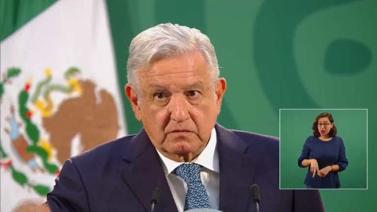 Un atentado a la democracia retiro de candidatura a Félix Salgado y Morón: AMLO