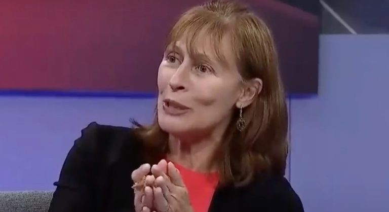 Tatiana Clouthier llama al sector privado a invertir en el sur del país; presume que “no se van a arrepentir”