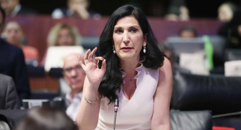 Solo se ha vacunado al 6.5 % de los mexicanos y AMLO solo se ocupa de molestar a Loret: Kenia López