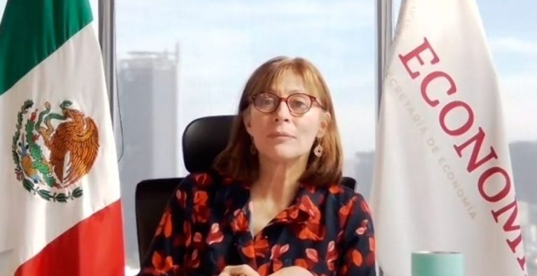 Se mofan de Tatiana Clouthier por su pronunciación en inglés; ponen en duda su título en Lengua Inglesa