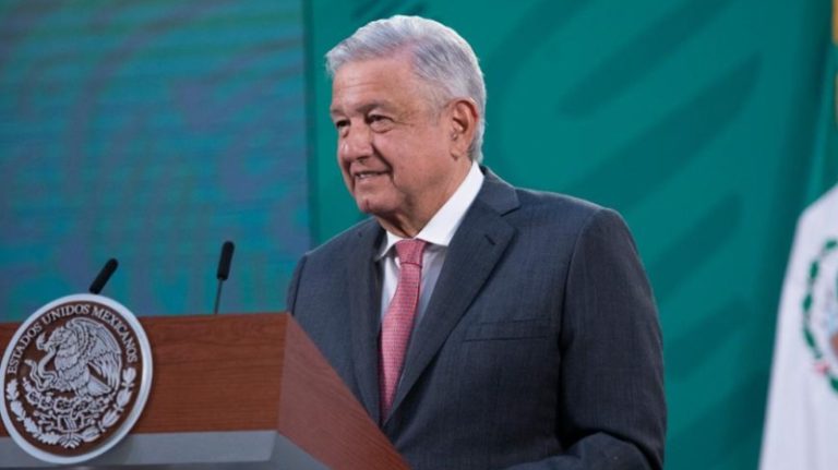 TEPJF restringe mañaneras; AMLO no podrá presumir logros ni incidir durante campañas electorales