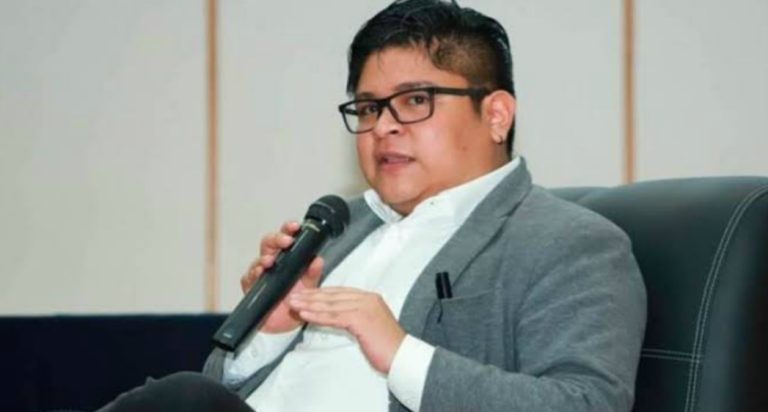 Gibrán denuncia violencia obstétrica contra su hermana en el ISSSTE por falta de medicamentos